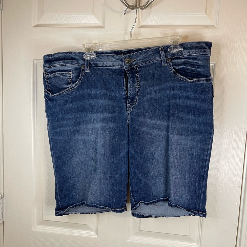Silver jeans Bermuda shorts